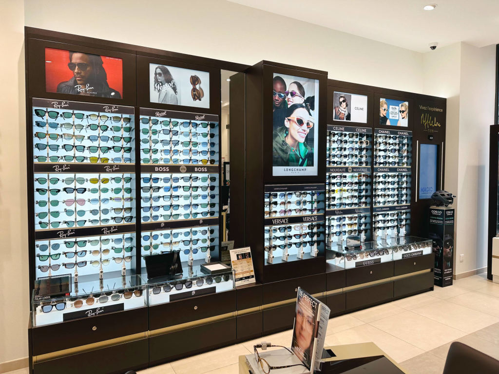 Magasin Opticien 82 boulevard Haussmann 75008 PARIS intérieur