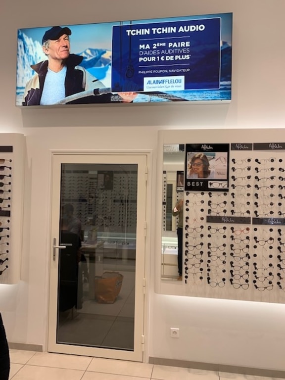 Magasin audioprothesiste C.C. Vélizy 2 - Niveau bas 78140 VÉLIZY-VILLACOUBLAY intérieur