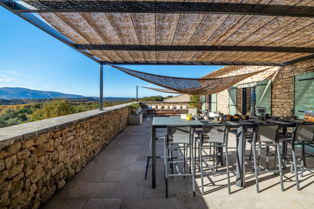 Photographs of Mas des Flaneries villa in Provence - Image 17 of 36