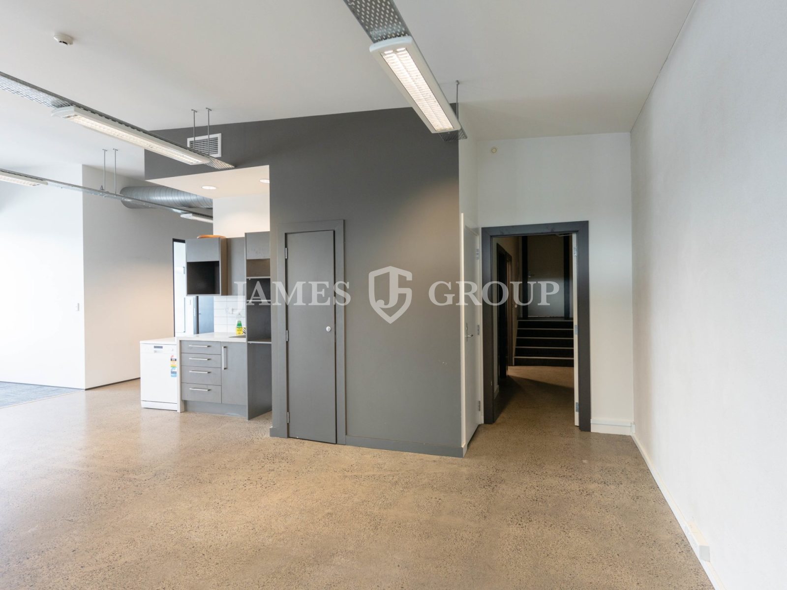 Polished Grafton Office