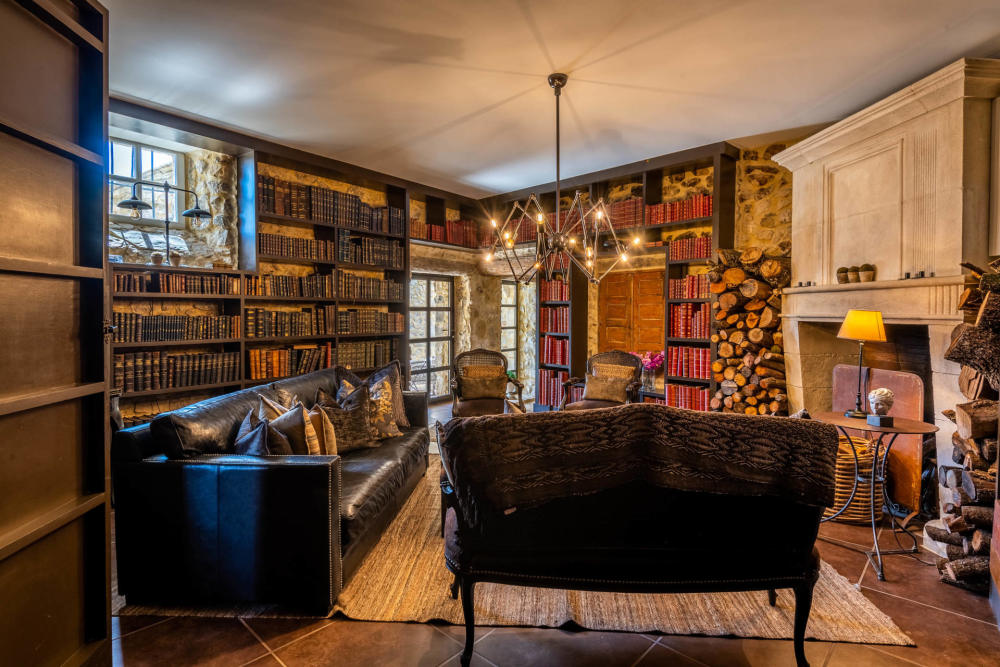 Photographs of Mas des Gardois villa in Provence - Image 10 of 58