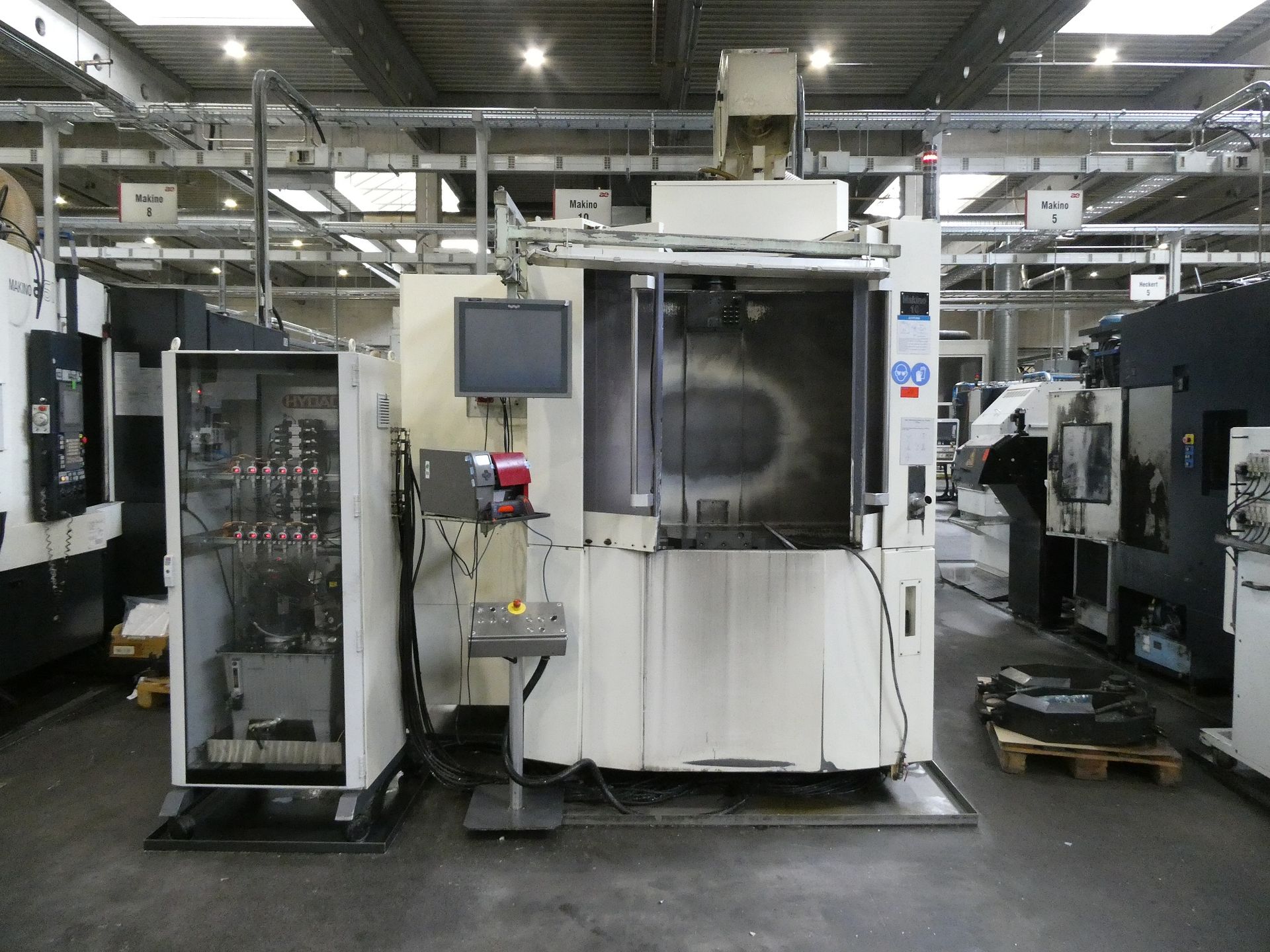 CNC Machining Center-Makino - Image 1