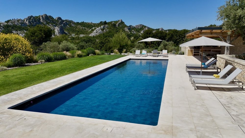 Photographs of Mas des Crêtes villa in Provence - Image 2 of 41
