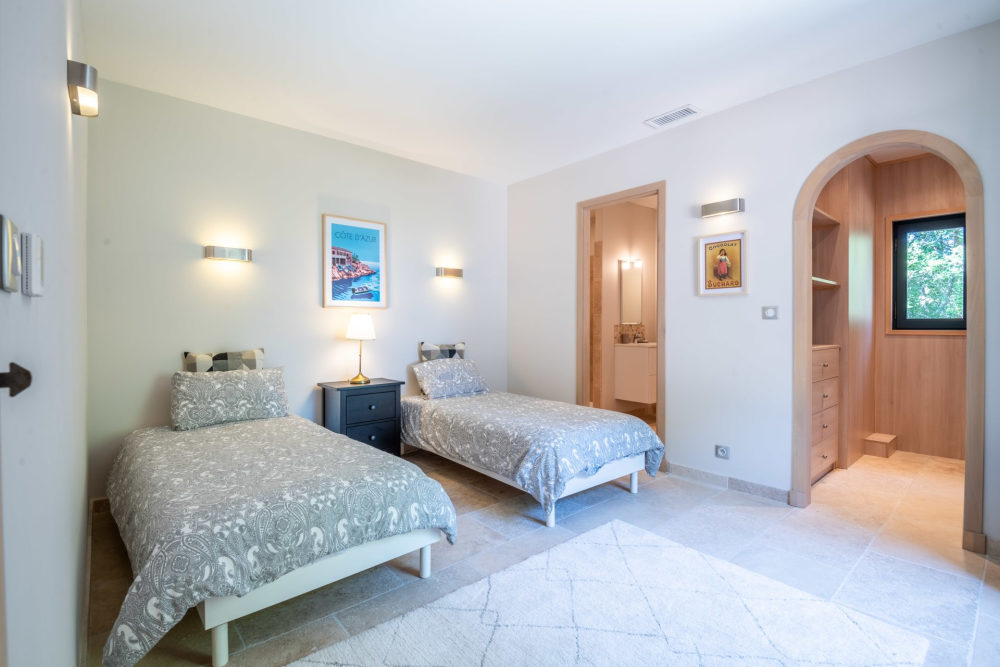 Photographs of Mas de Verlaine villa in Provence - Image 31 of 42