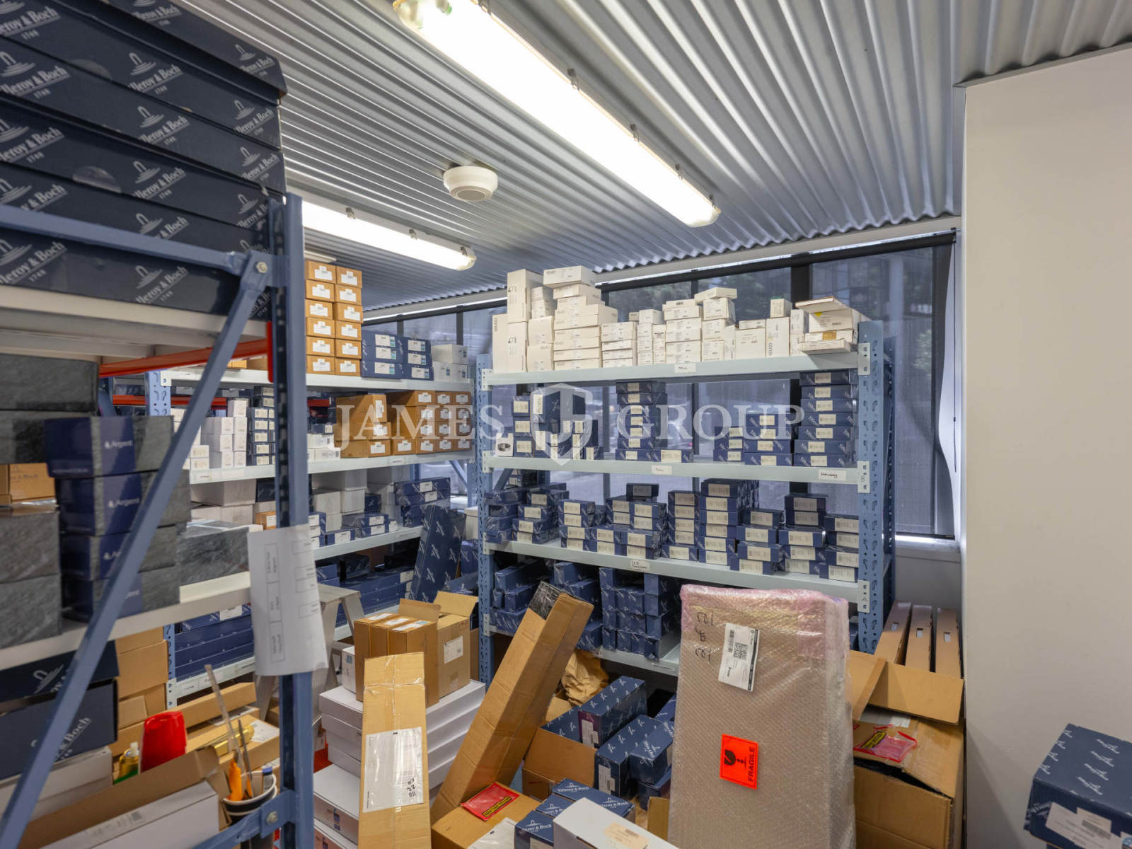 Prominent Showroom With First Floor Office