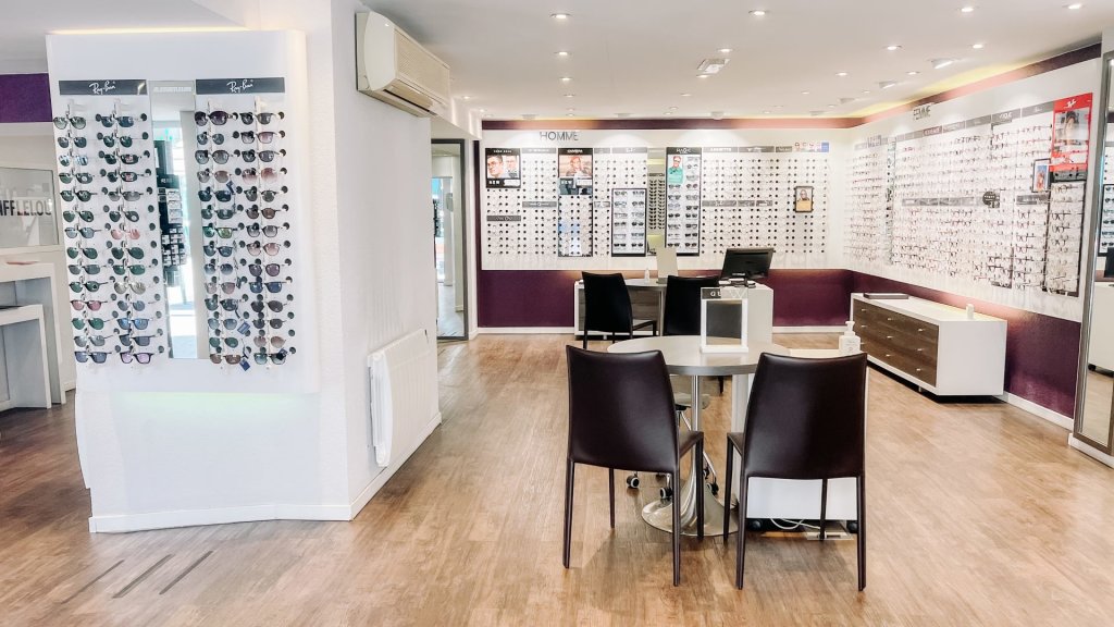 Magasin Opticien 148 rue de Genève 73100 AIX-LES-BAINS intérieur