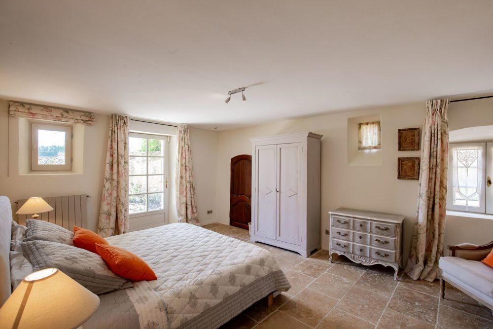 Photographs of Mas du Real villa in Provence - Image 31 of 36
