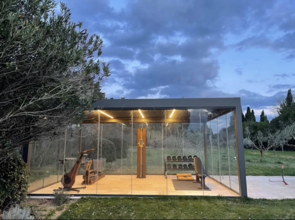 Photographs of Mas de l’Etoile villa in Provence - Image 23 of 39