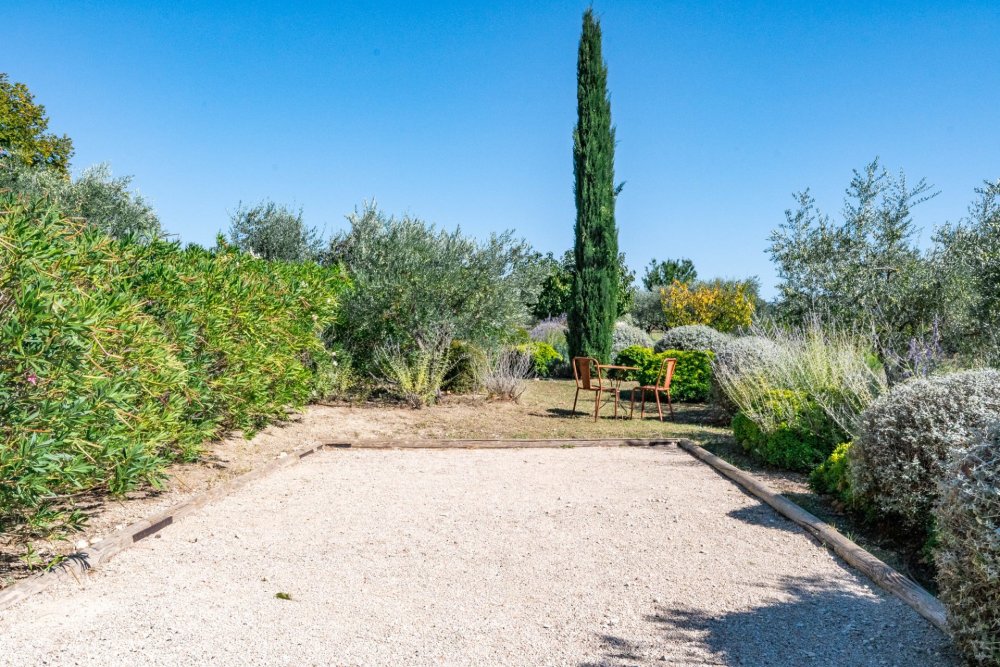 Photographs of Mas de la Sérénité villa in Provence - Image 38 of 39