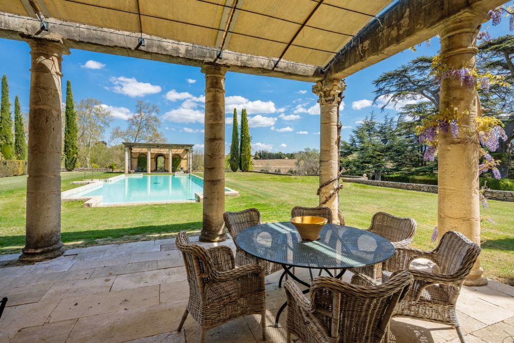 Photographs of Chateau de Sannes villa in Provence - Image 25 of 61