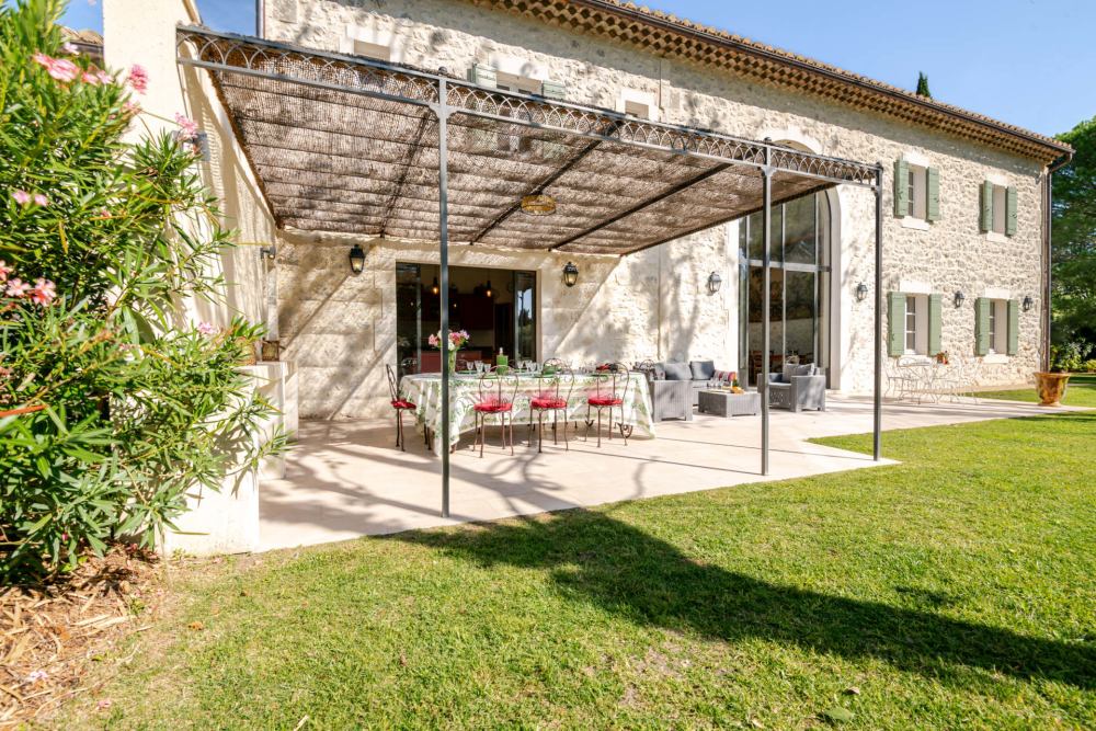 Photographs of Mas du Lauzange villa in Provence - Image 16 of 43