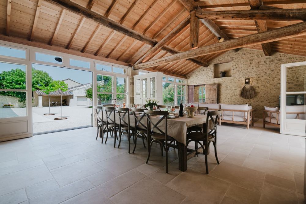 Photographs of Mas de l’Ebéniste villa in Provence - Image 12 of 49