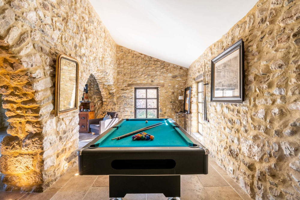 Photographs of Mas des Gardois villa in Provence - Image 52 of 58