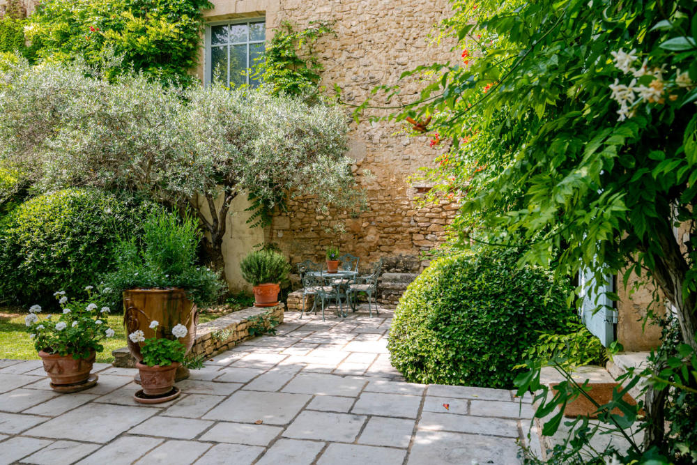 Photographs of Mas Hortensia villa in Provence - Image 44 of 46