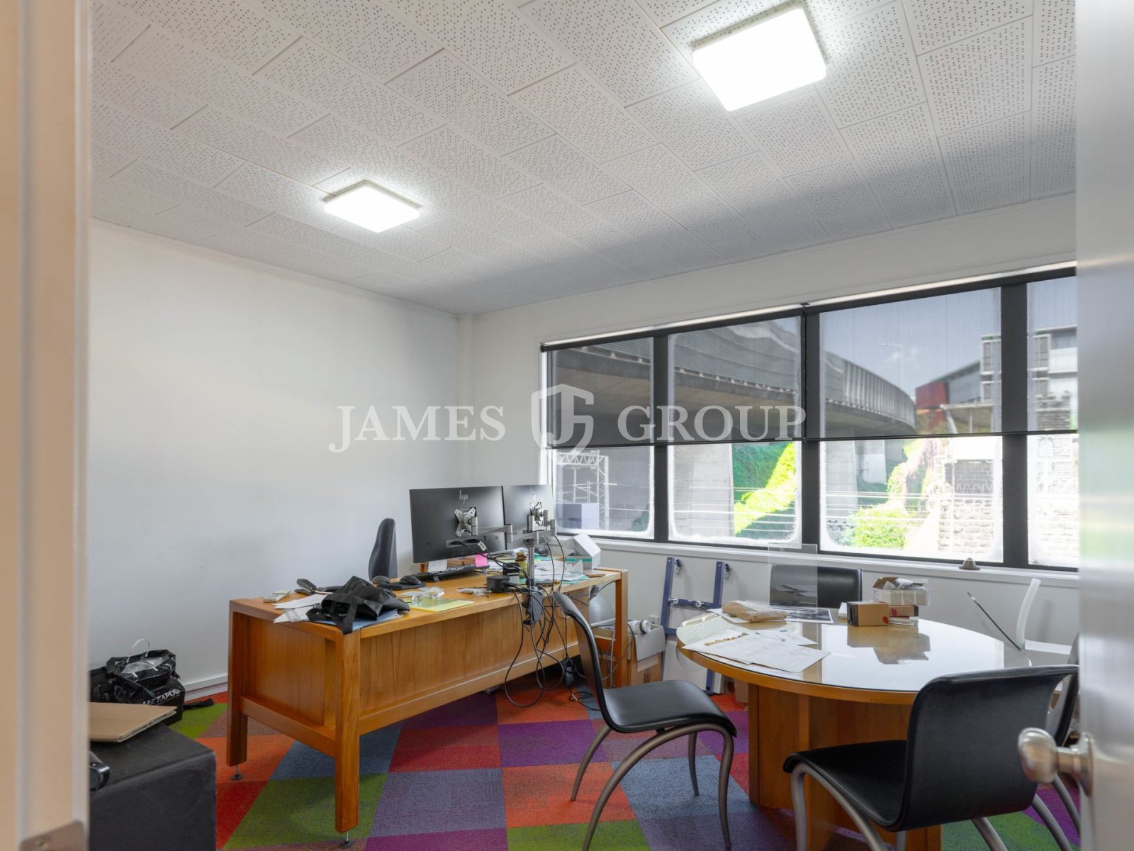 Prominent Showroom With First Floor Office