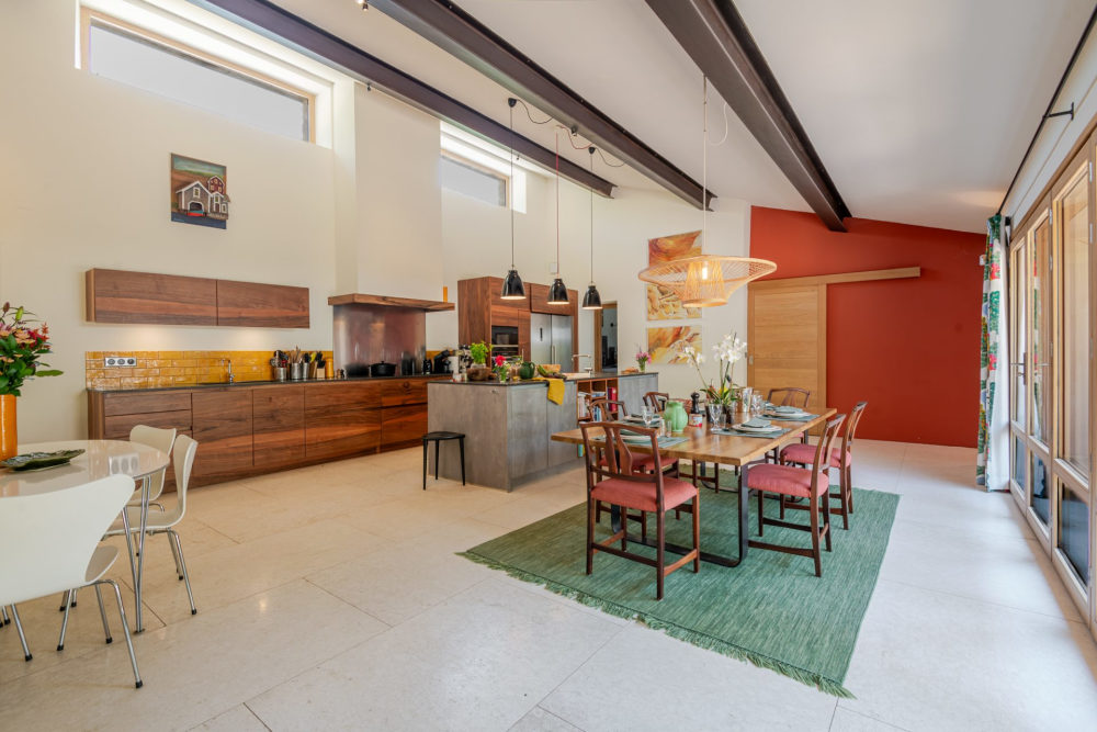 Photographs of Mas de la Plume villa in Provence - Image 11 of 39