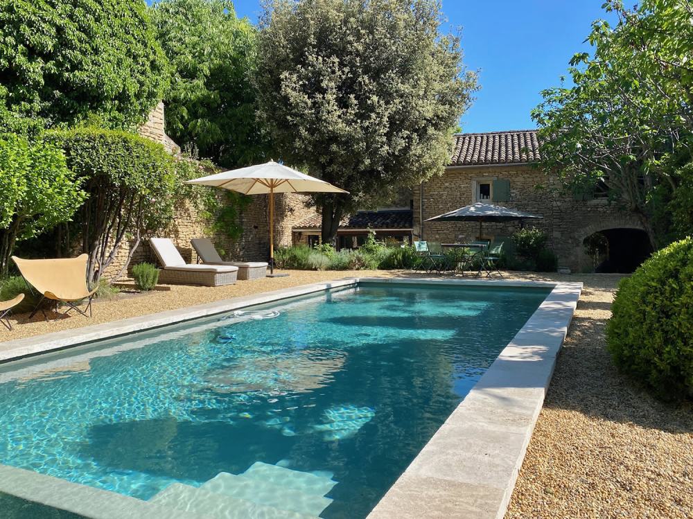 Photographs of Mas des Roitelets villa in Provence - Image 1 of 26