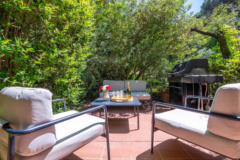 Photographs of Mas de Montolivet villa in Provence - Image 28 of 42