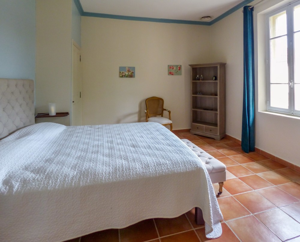 Photographs of Chateau Rhone Provence villa in Provence - Image 25 of 52