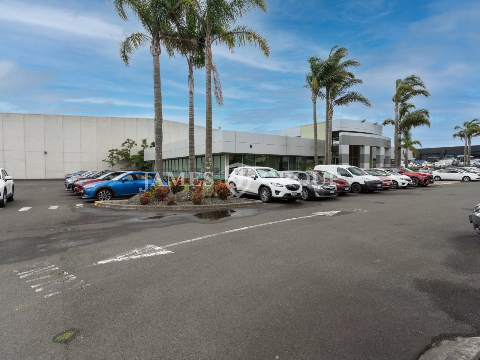 Premium Dual-access Industrial With Drive-through