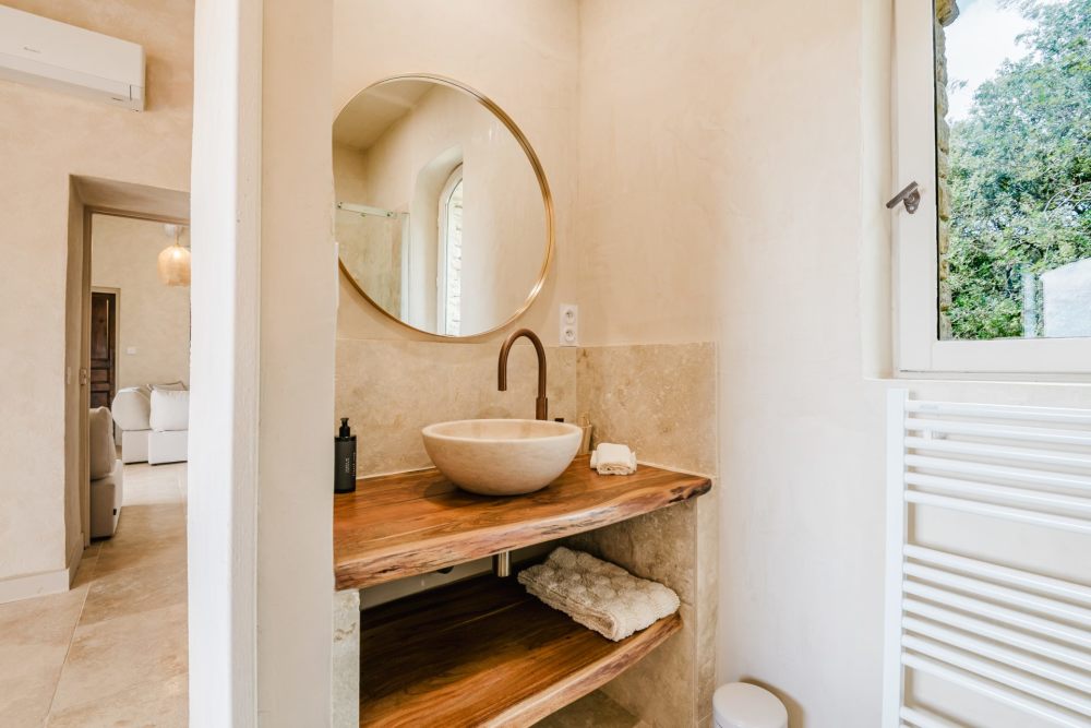 Photographs of Le Hameau de Sénanque villa in Provence - Image 54 of 60
