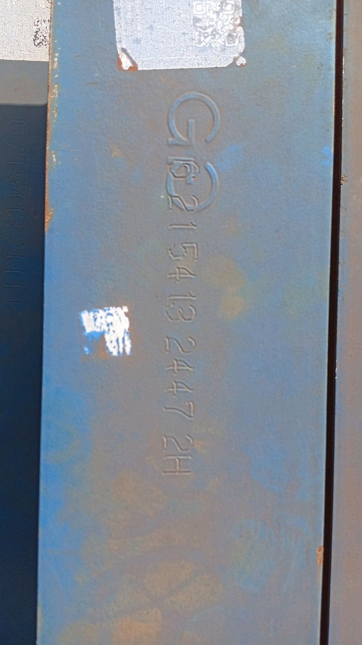 Lot of Metal Structures / BOX E20