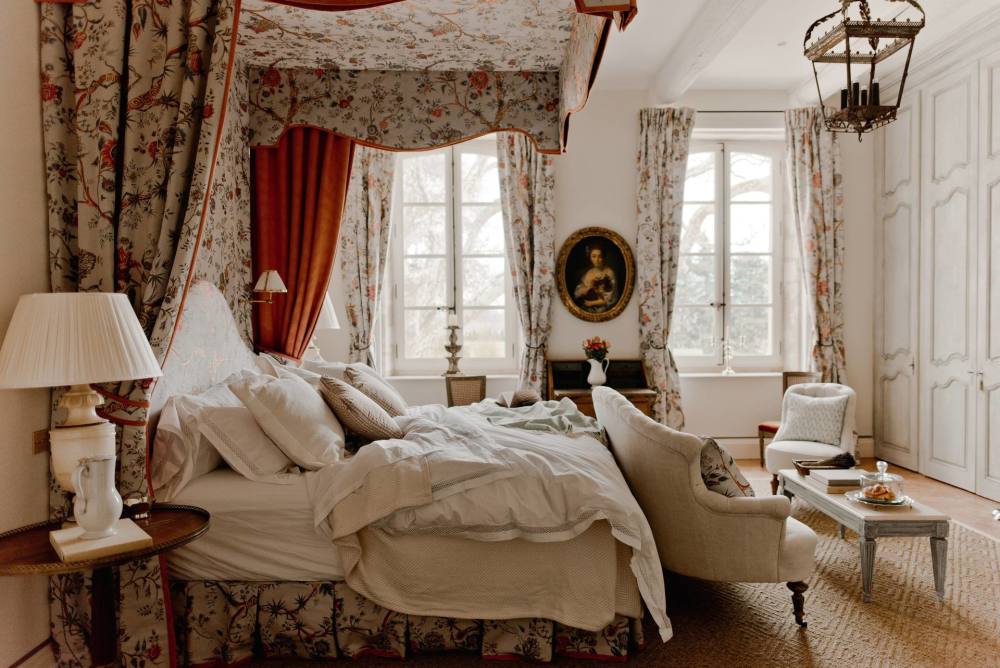 Photographs of Chateau Avignon Provence villa in Provence - Image 19 of 35