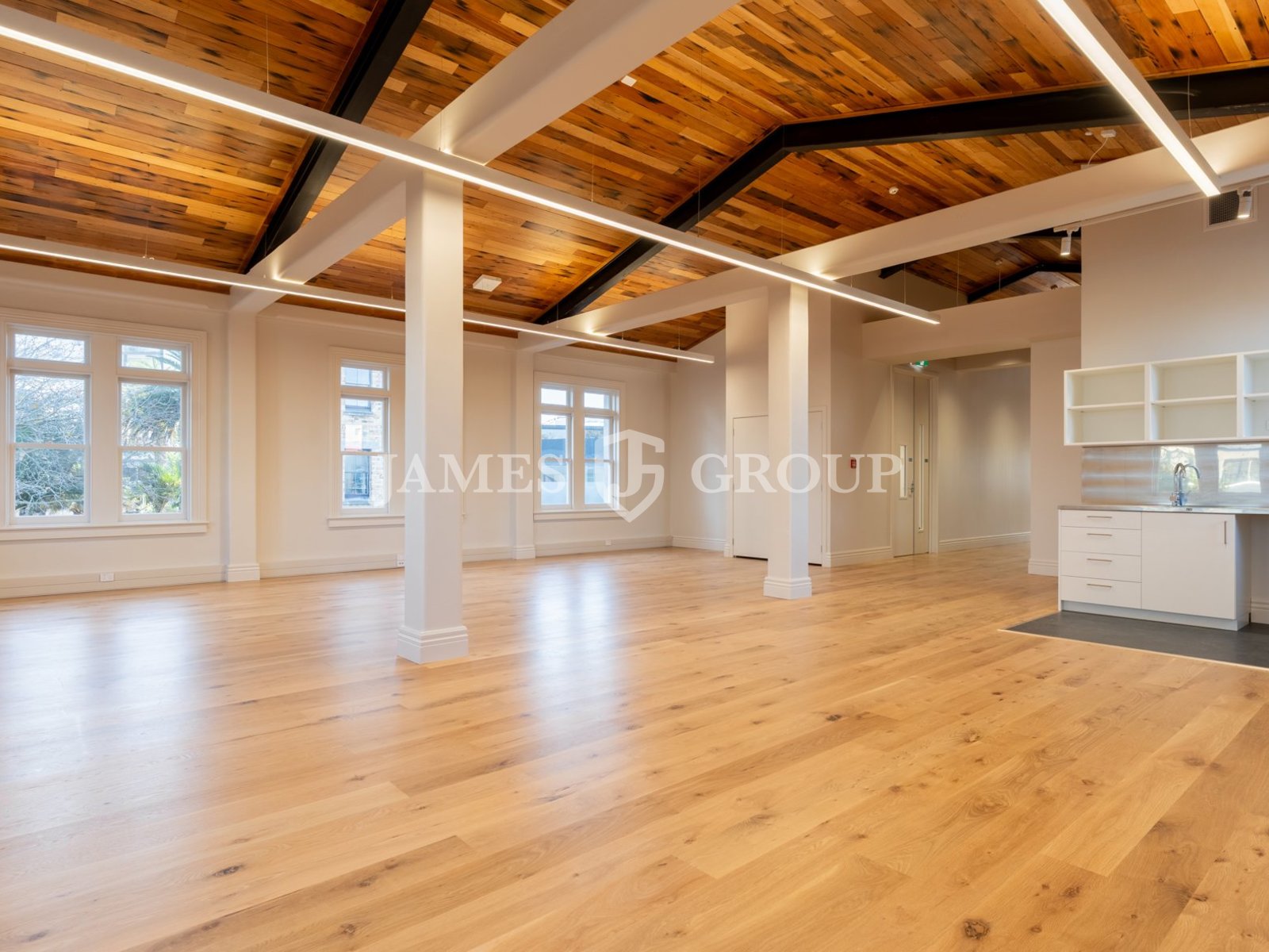 Light-filled Office With High Ceilings