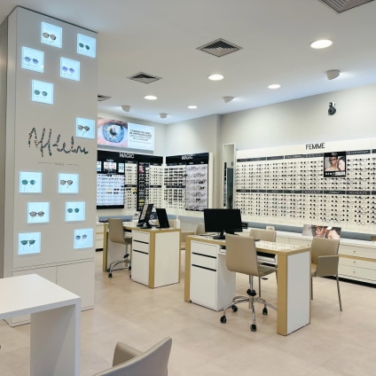 Magasin Opticien 1 rue Sainte Croix 57200 SARREGUEMINES intérieur