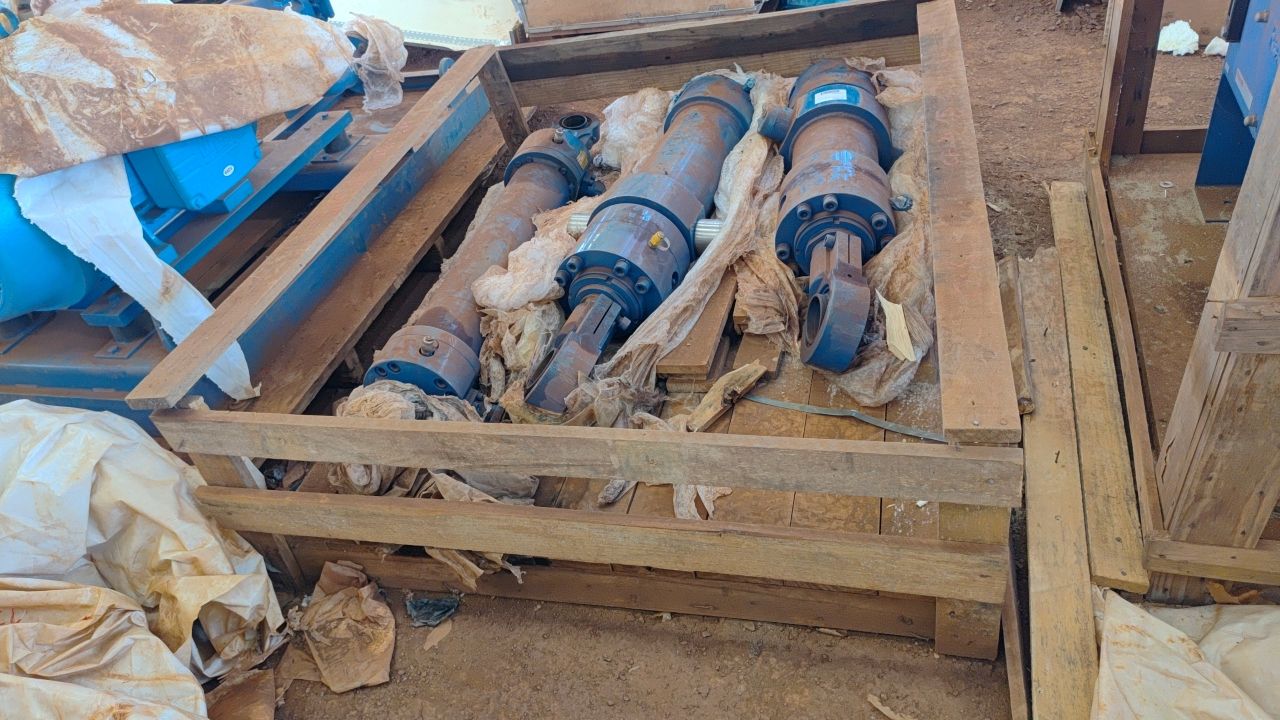 Eurohidraulics Hydraulic Cylinder Set