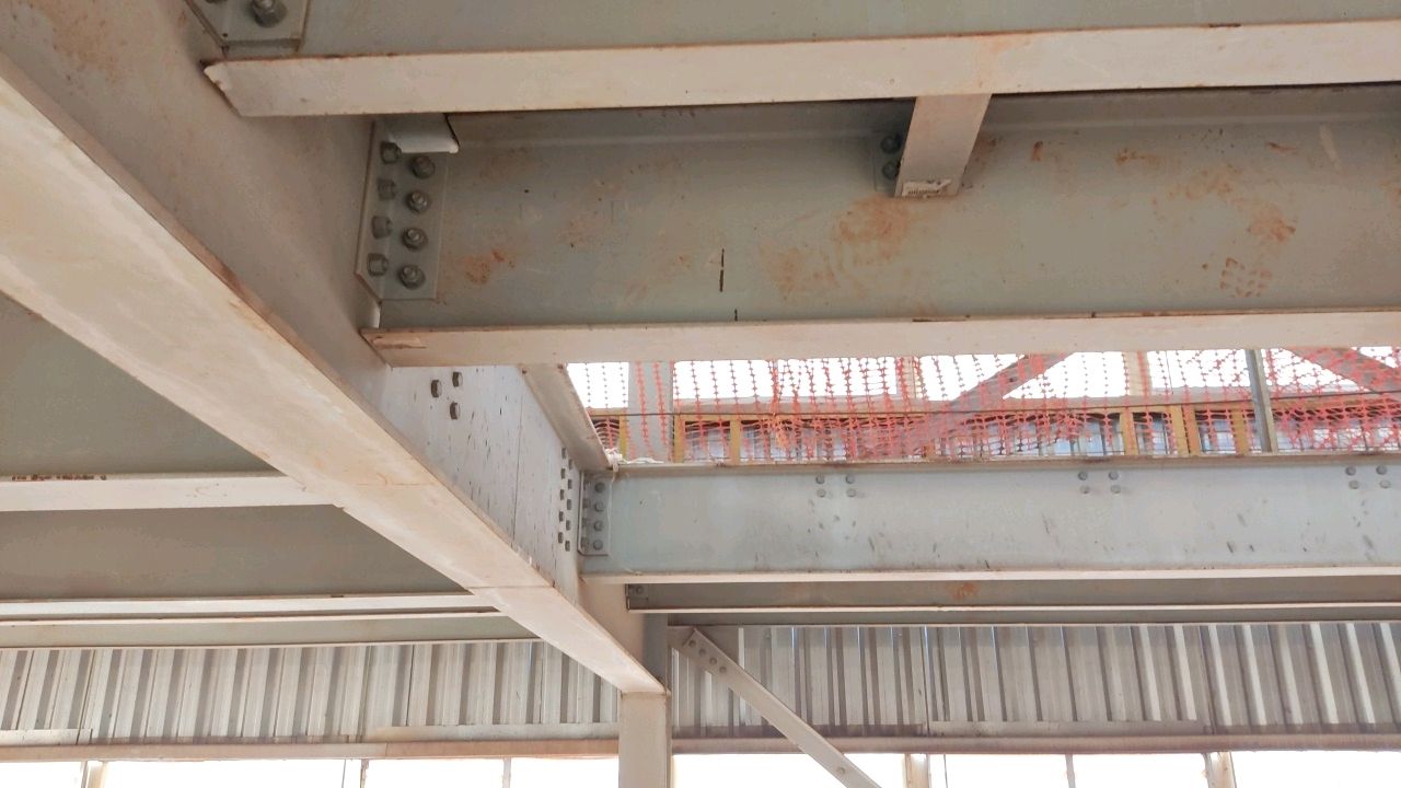 2 Floors Building in Bolted Metal Structure