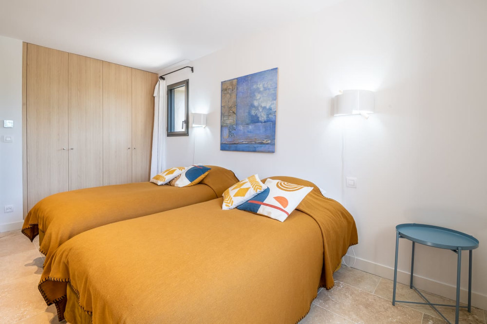 Photographs of La Belle Vie villa in Provence - Image 15 of 33