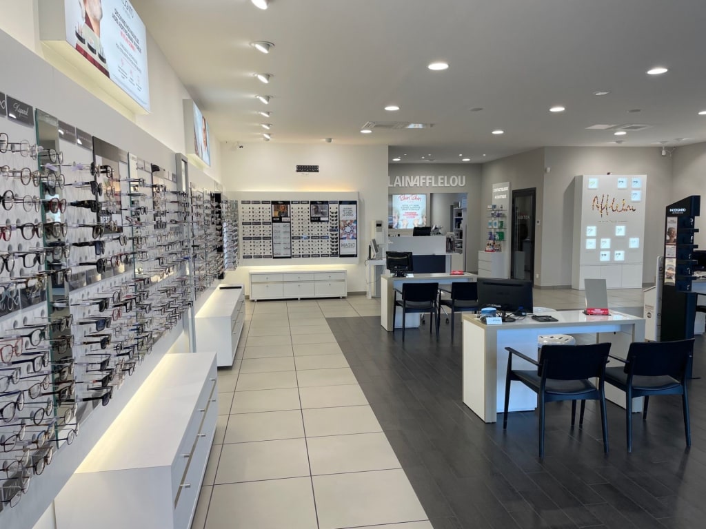 Magasin Opticien ZAC du Lac 56800 PLOËRMEL intérieur