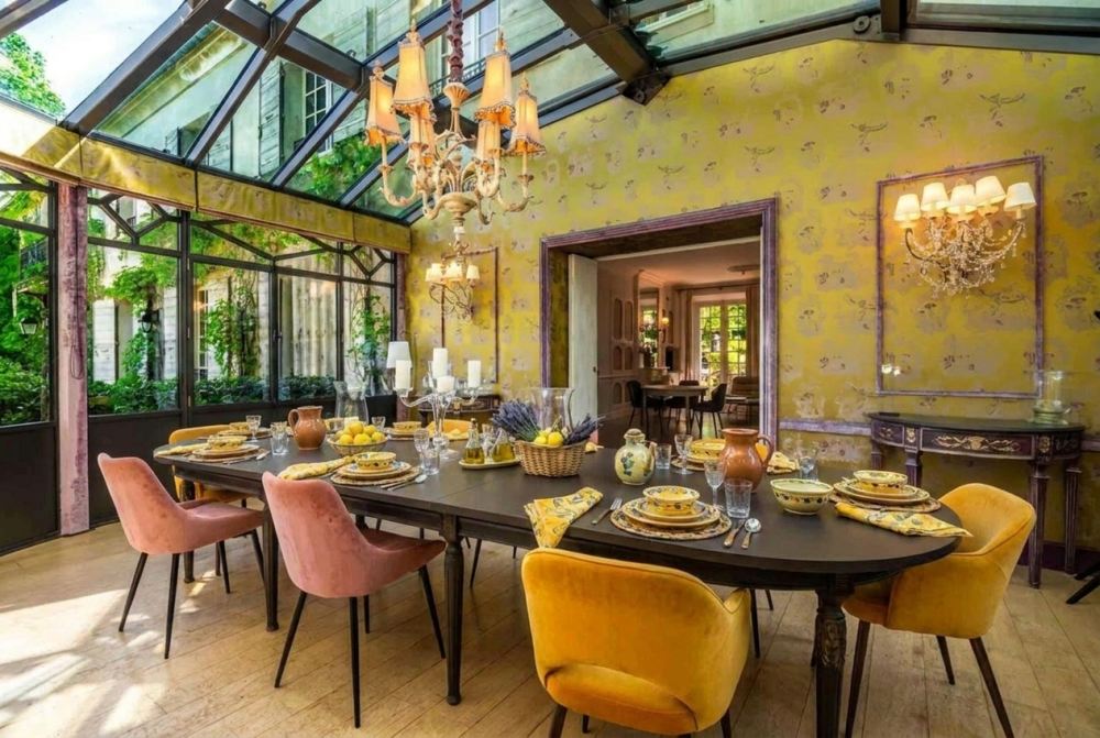 Photographs of Domaine de Beau-Fleurs villa in Provence - Image 8 of 45
