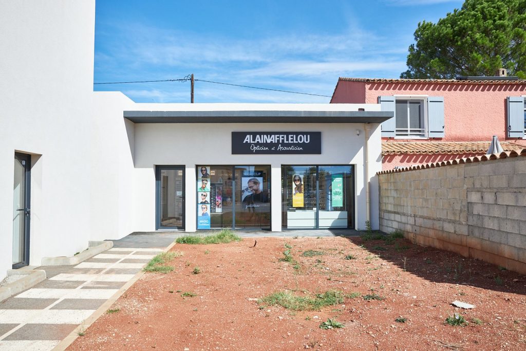 Magasin Opticien 1990 RN 7 83340 LE CANNET-DES-MAURES