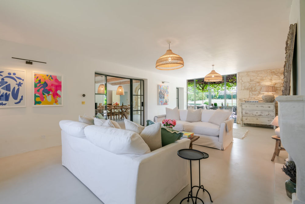 Photographs of Petit Mas des Splendeurs villa in Provence - Image 17 of 46