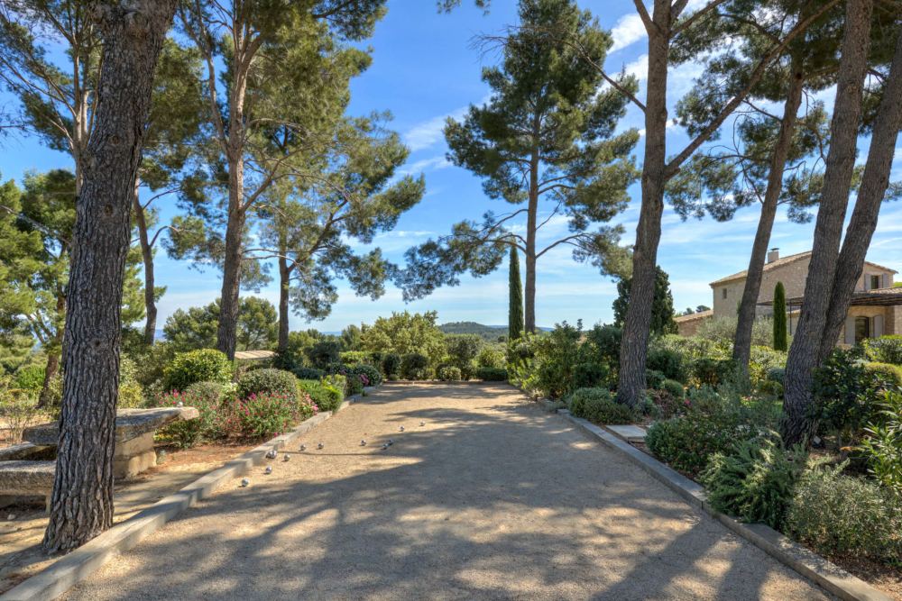 Photographs of Mas des Promesses villa in Provence - Image 15 of 52