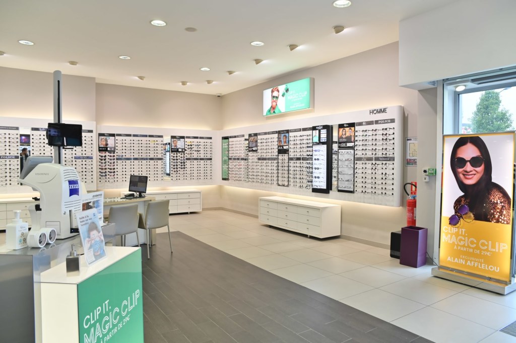 Magasin Opticien Parc Commercial du Loc'h - route du Loc'h 29000 QUIMPER intérieur