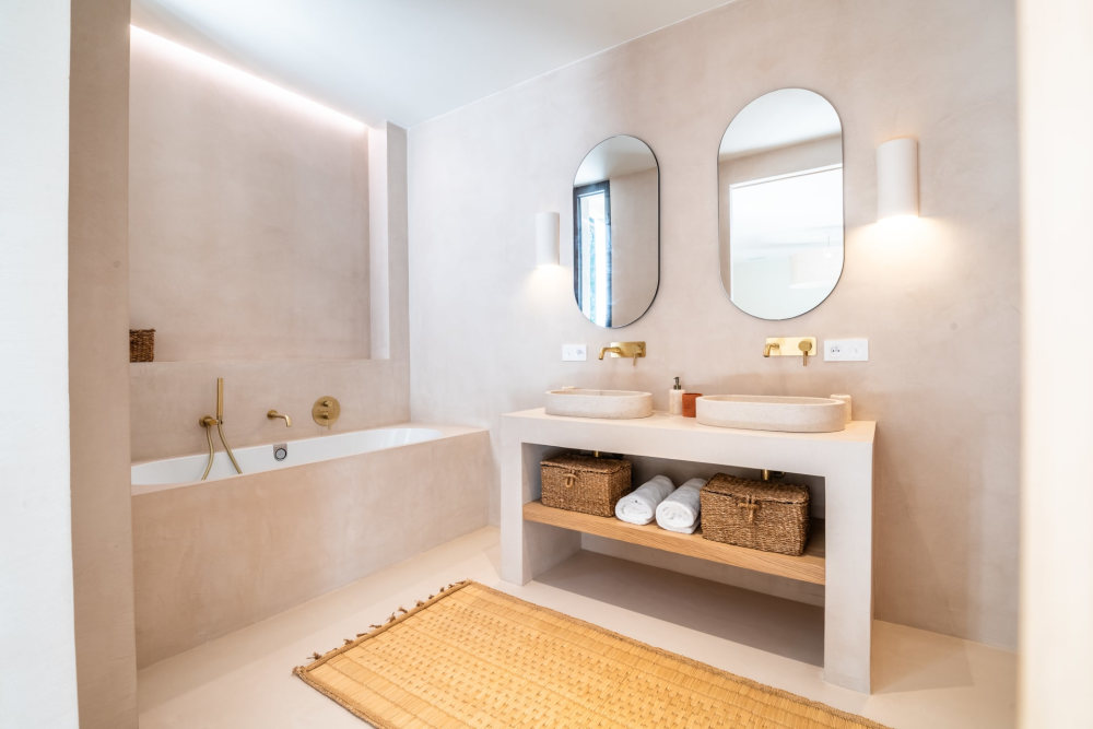 Photographs of Mas Cristal villa in Provence - Image 16 of 44