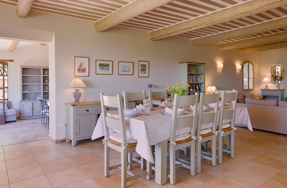 Photographs of Le Mas de la Route Neuve villa in Provence - Image 11 of 45