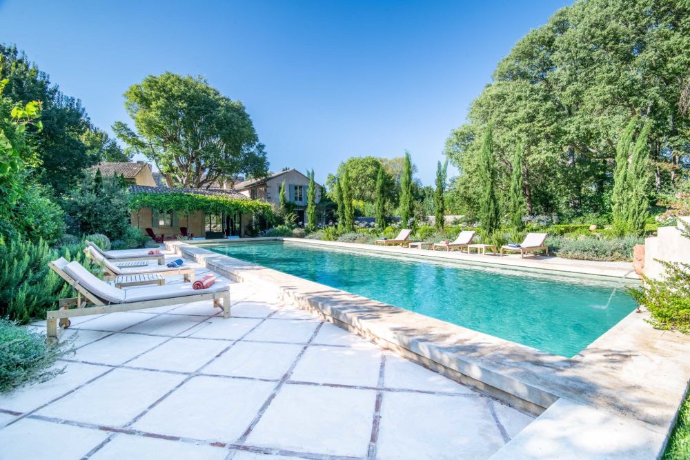 Photographs of Mas des Pierres villa in Provence - Image 3 of 60