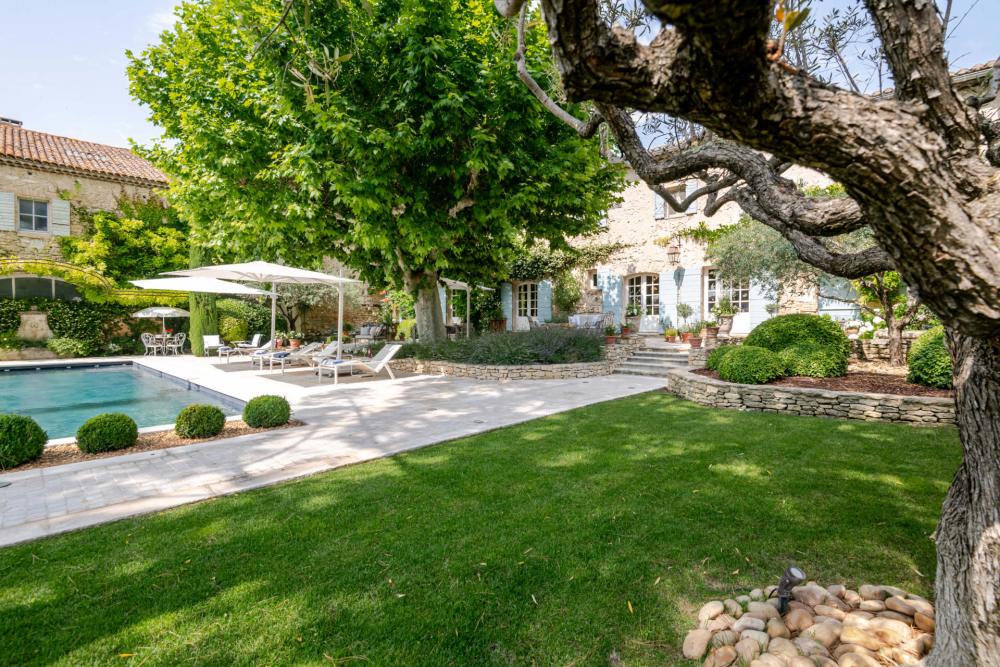Photographs of Mas Hortensia villa in Provence - Image 4 of 46