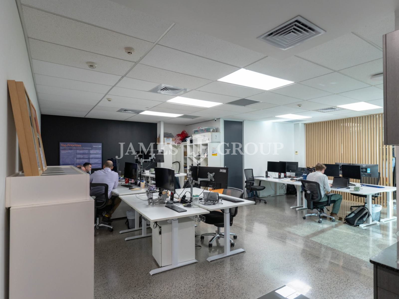City Fringe Office With Four Car Parks
