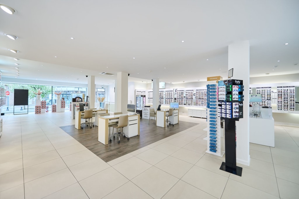 Winkel Opticien Stationsstraat  1 9600 RONSE indoor