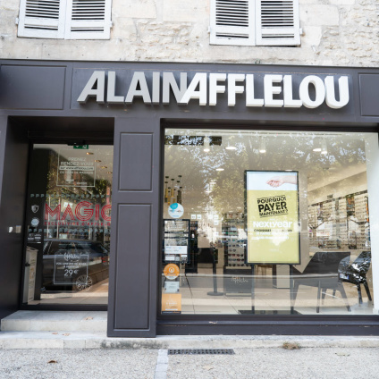 Magasin Opticien 5 place Bugeaud 24000 PÉRIGUEUX