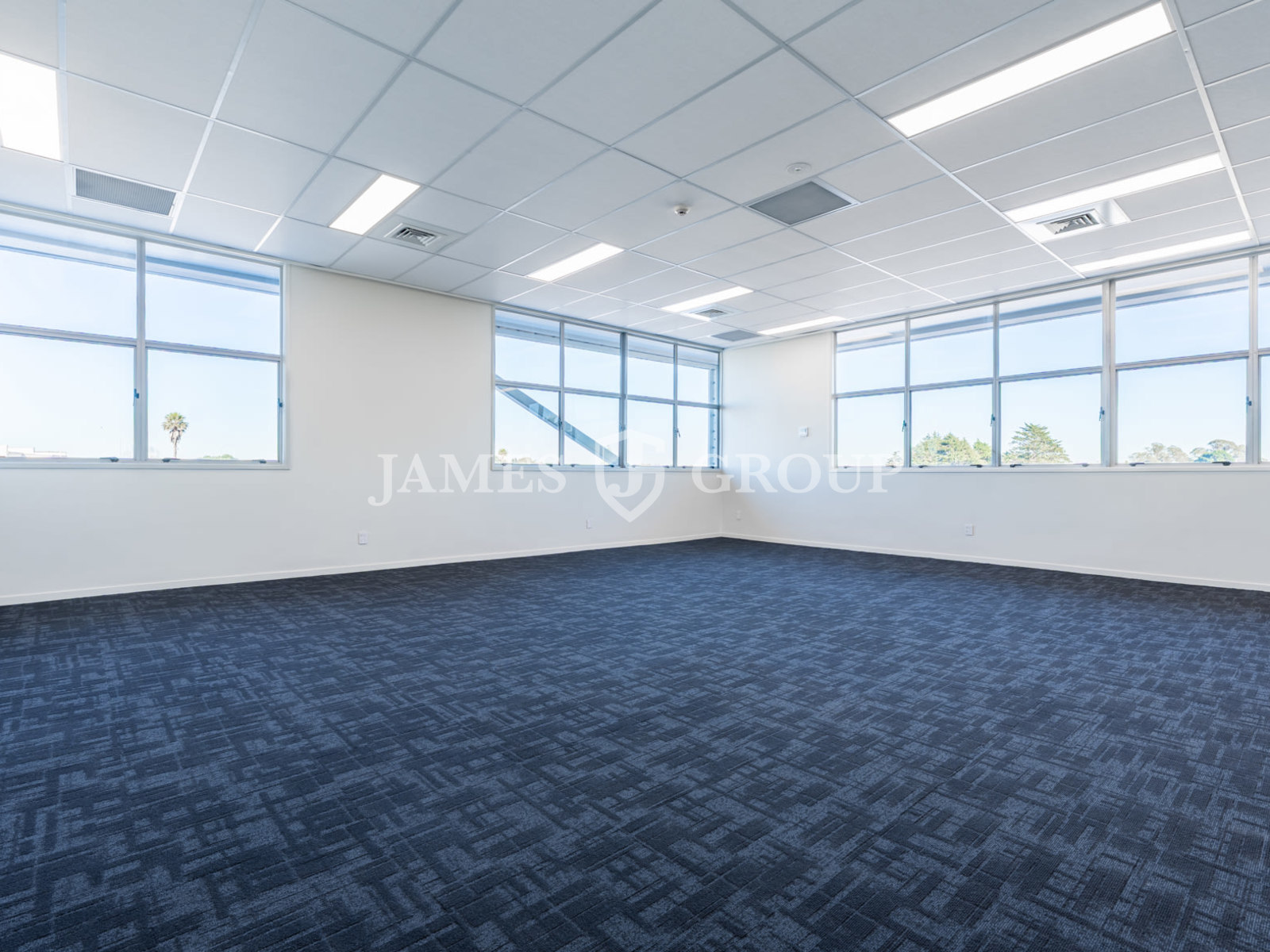 Modern 105m² Penrose Office With Onsite Parking