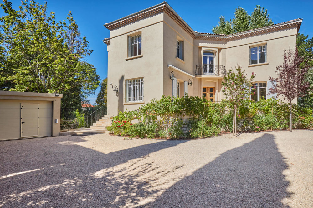 Photographs of Villa Mirabeau villa in Provence - Image 2 of 36