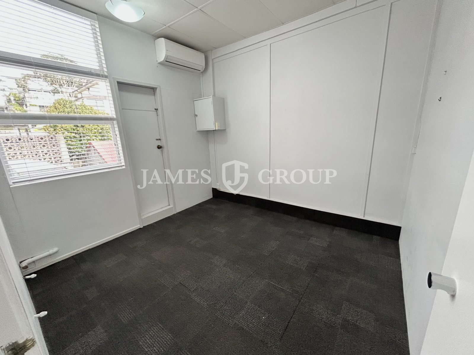 Tidy 65m² St Heilers Office With Meeting Room