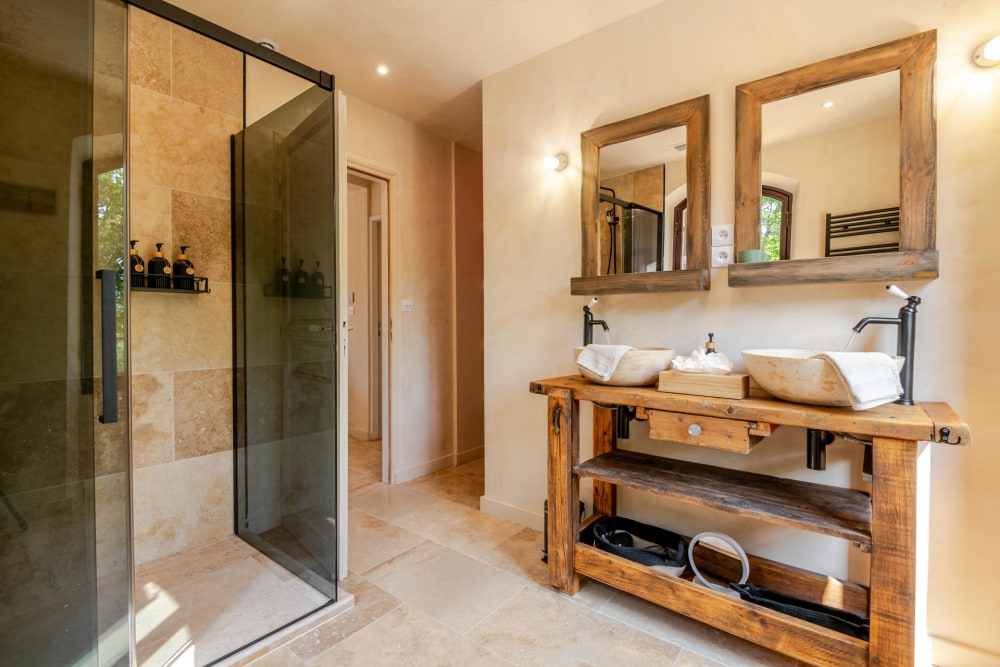 Photographs of Bastide de Blanche villa in Provence - Image 37 of 60