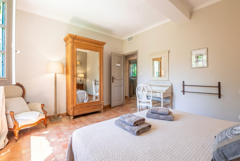 Photographs of Le Mas de Gancel villa in Provence - Image 24 of 41